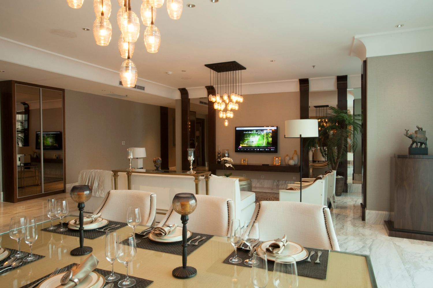Grand salon du Penthouse Apogée, plateau intégral au dernier étage